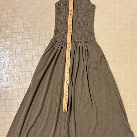 Universal Thread Smocked Knit Maxi A-Line Dress - Olive Green Size XS - Picture 5 of 6